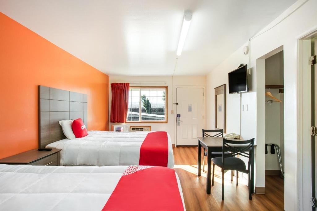 Oyo Hotel Kalama Luaran gambar