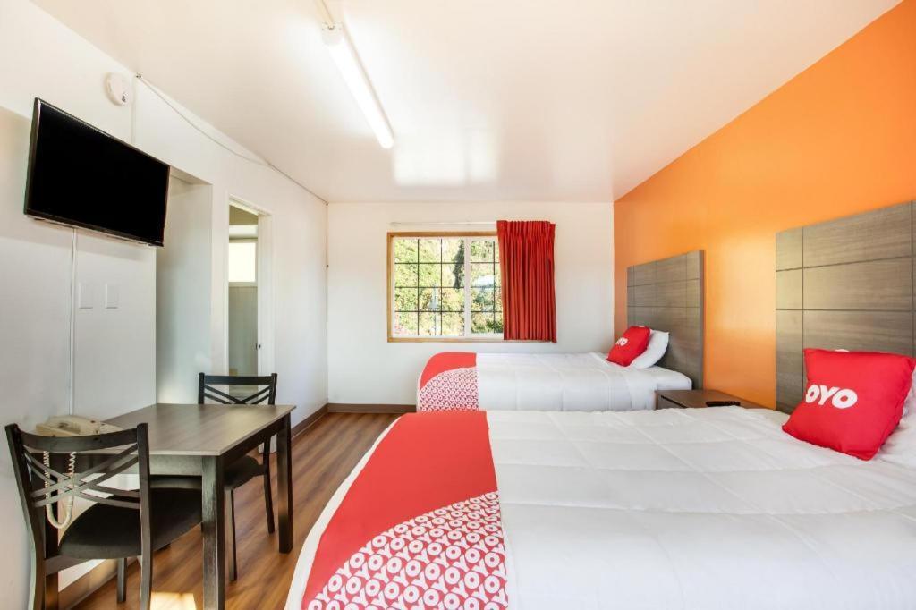 Oyo Hotel Kalama Luaran gambar