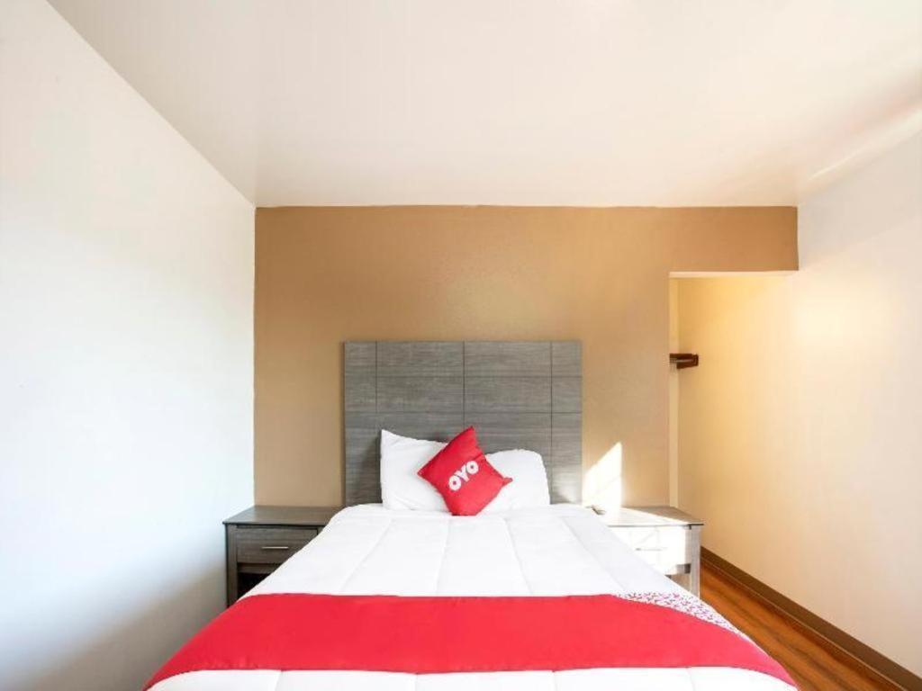 Oyo Hotel Kalama Luaran gambar