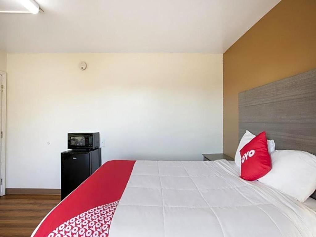 Oyo Hotel Kalama Luaran gambar