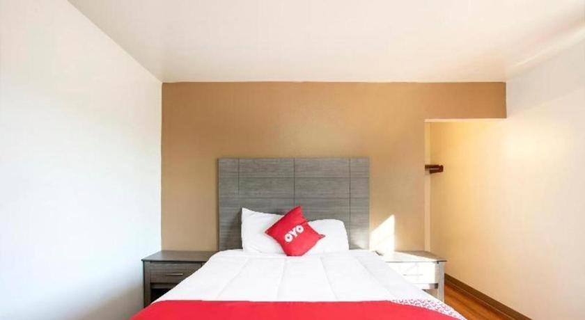 Oyo Hotel Kalama Luaran gambar