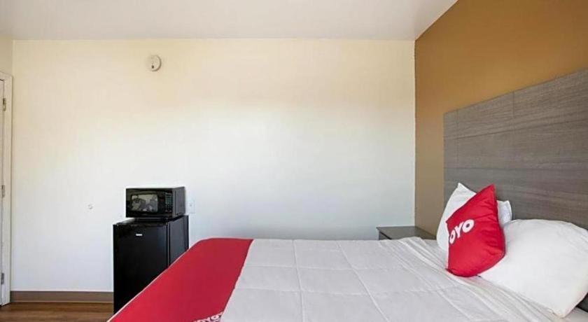 Oyo Hotel Kalama Luaran gambar