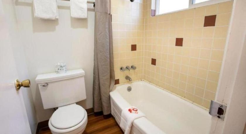 Oyo Hotel Kalama Luaran gambar