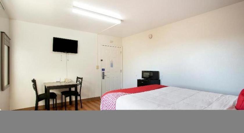 Oyo Hotel Kalama Luaran gambar