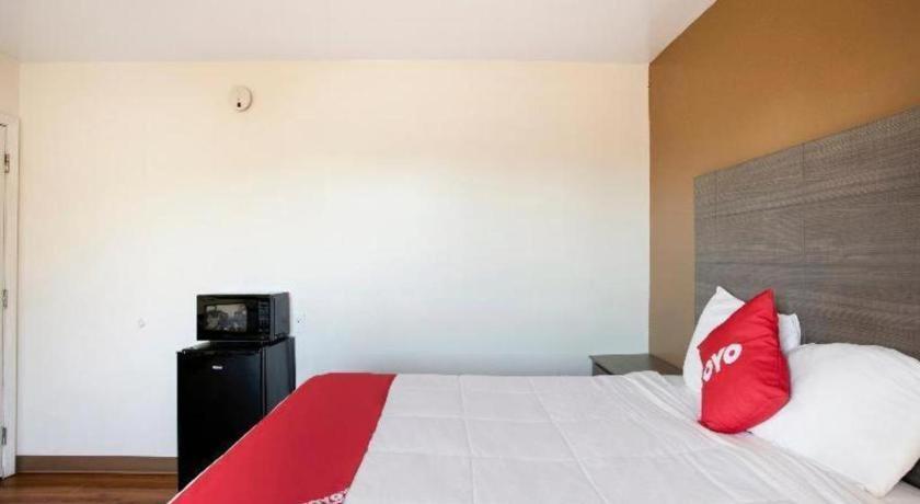 Oyo Hotel Kalama Luaran gambar