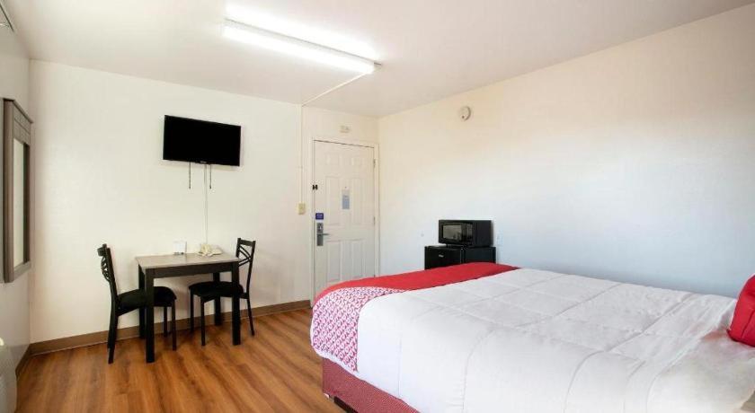 Oyo Hotel Kalama Luaran gambar