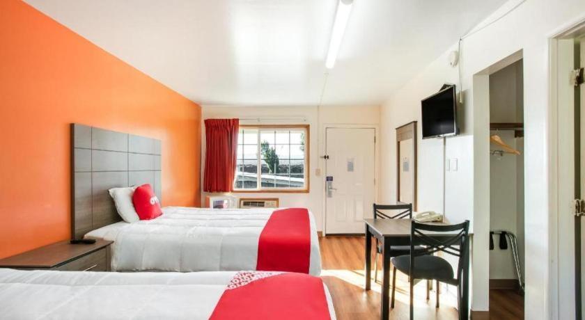 Oyo Hotel Kalama Luaran gambar