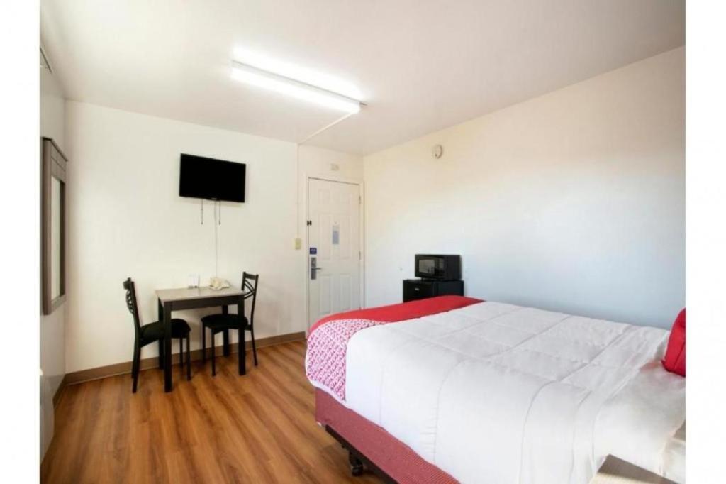 Oyo Hotel Kalama Luaran gambar